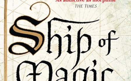 Free Download The Liveship Traders #1 Ship of Magic by Robin Hobb PDF