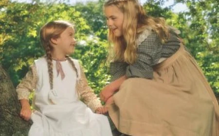 Free Download Little House #1 Little House in the Big Woods by Laura Ingalls Wilder PDF